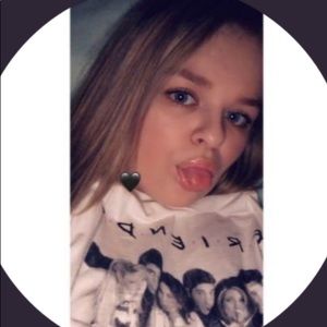 Meet your Posher, Alyssa